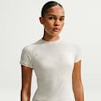 NIKE公式】NikeSKIMS Airy ウィメンズ ベビー Tシャツ.オンライン
